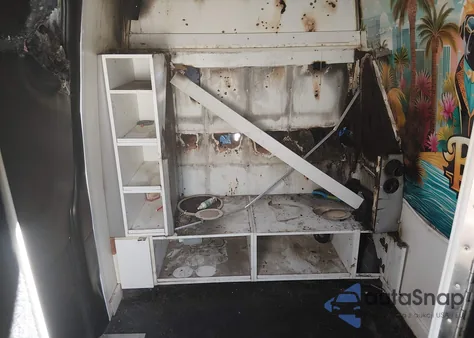 2018 Mercedes-Benz Sprinter 2500 Standard Roof V6 z USA, uszkodzony, nr VIN WD3PE7CD9JP633073